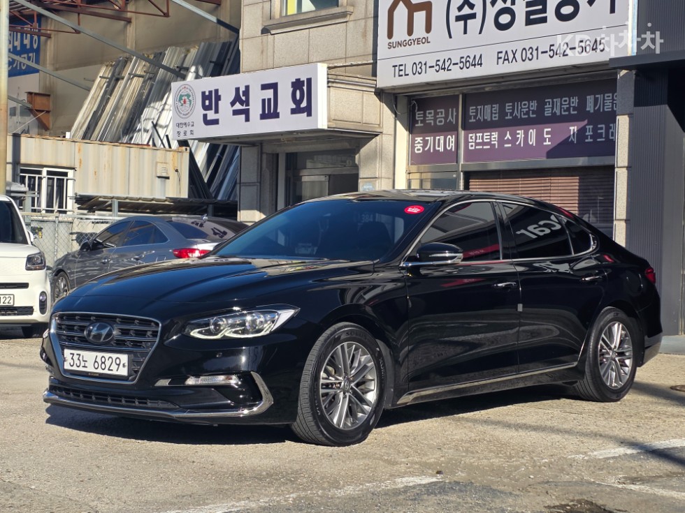 Hyundai Grandeur BASE MODEL — фото 2