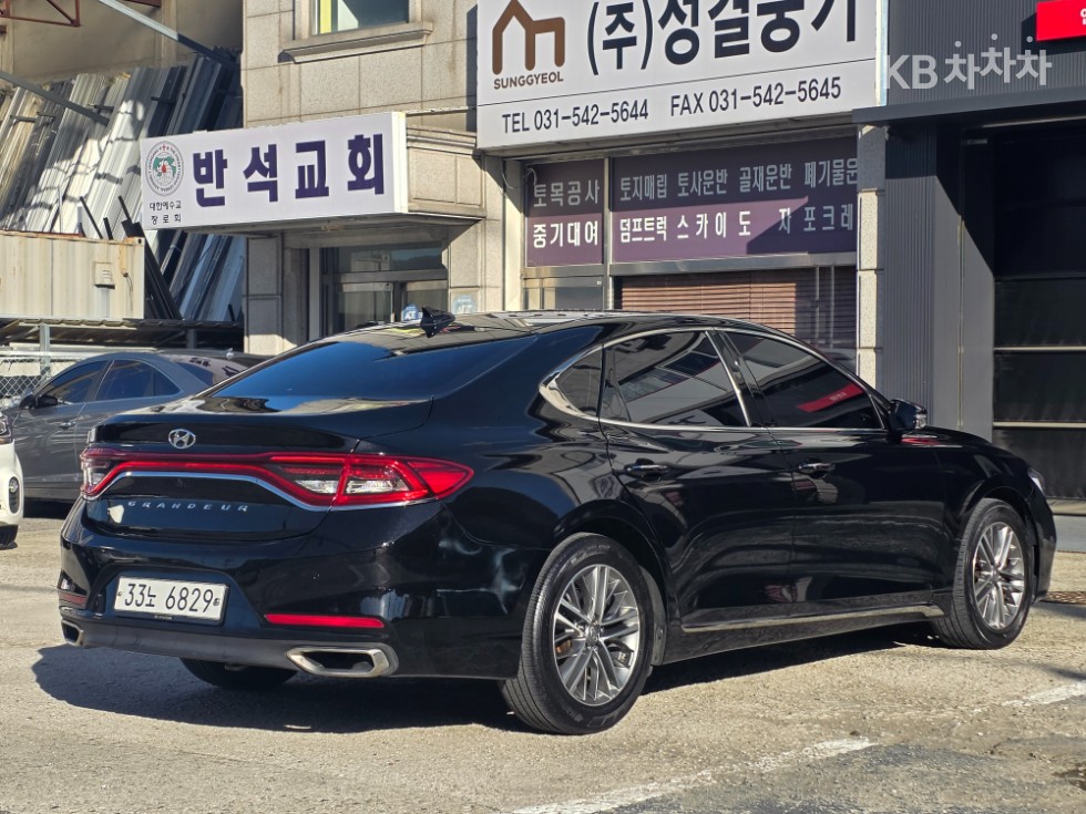 Hyundai Grandeur BASE MODEL — фото 4