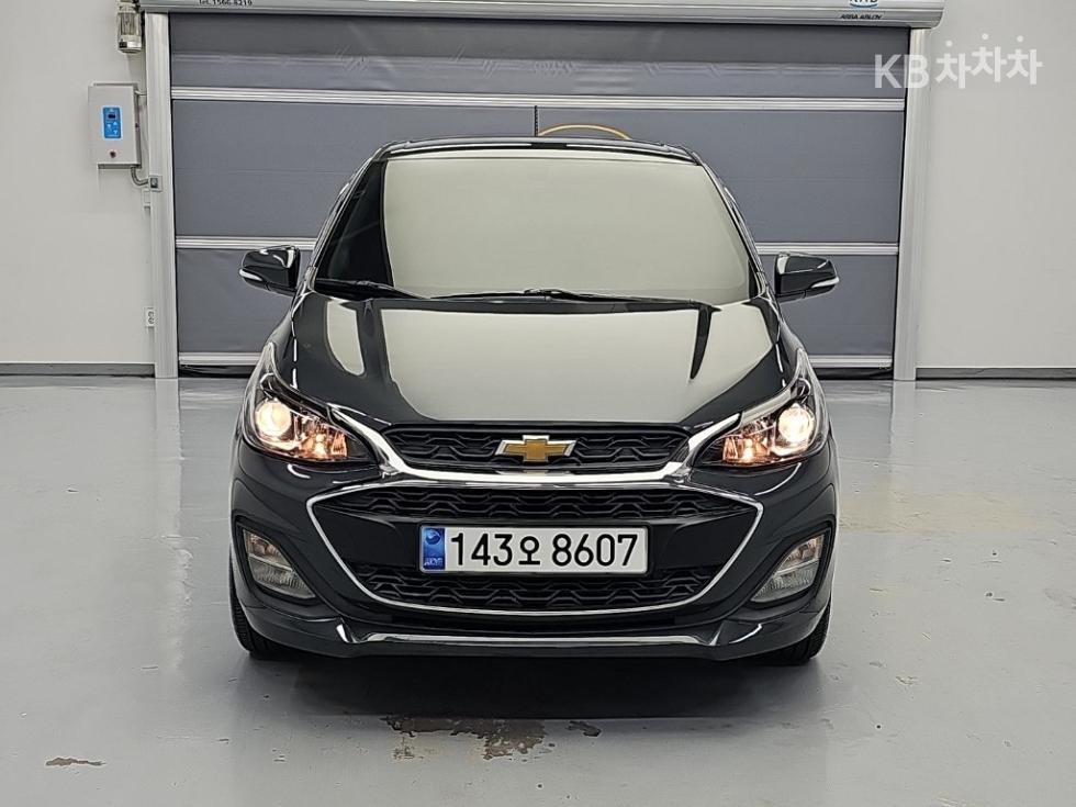 GM Korea Chevrolet Spark BASE MODEL — фото 1