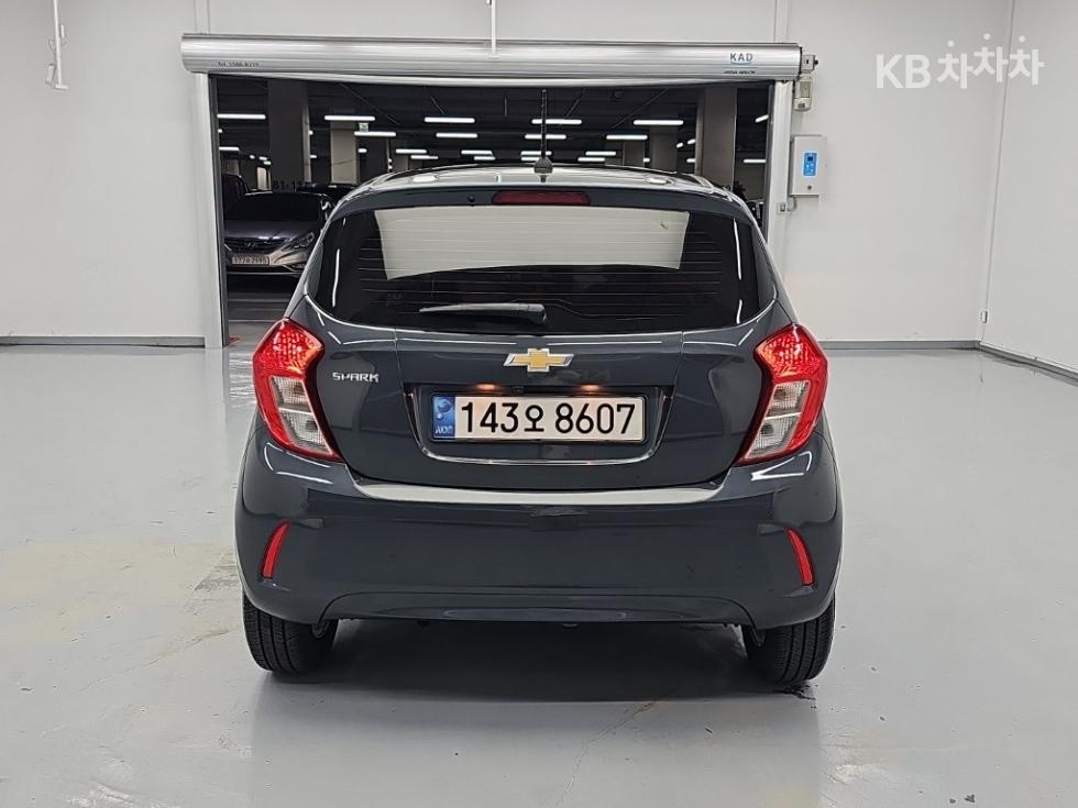 GM Korea Chevrolet Spark BASE MODEL — фото 3