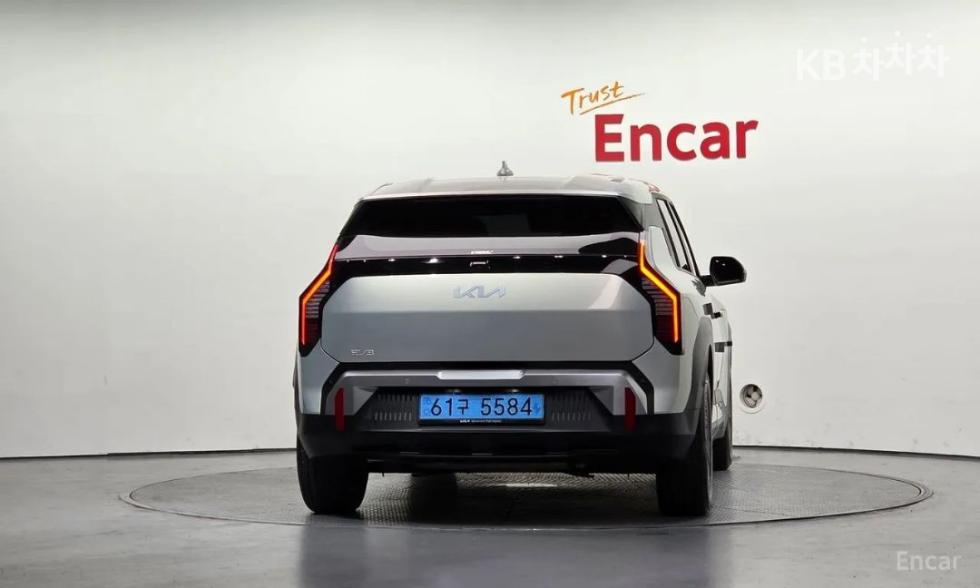 Kia EV3 — фото 4