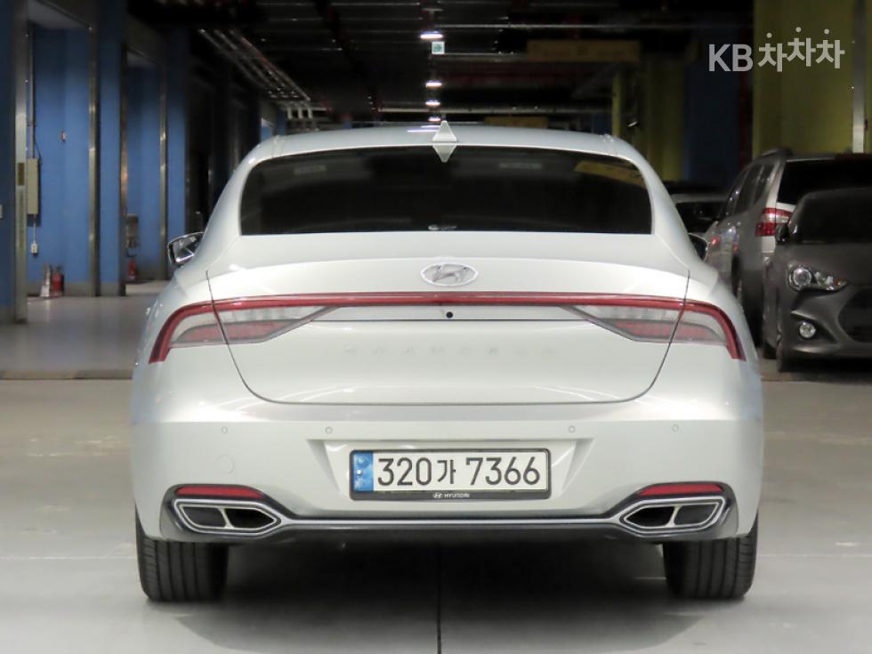 Hyundai Grandeur CALLIGRAPHY — фото 3