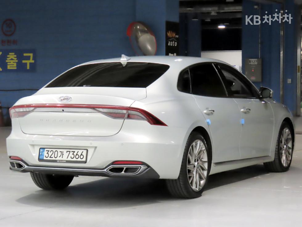 Hyundai Grandeur CALLIGRAPHY — фото 4
