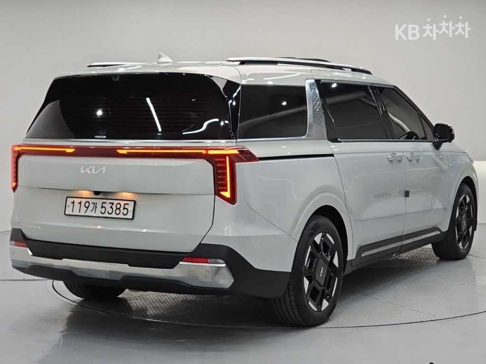 Kia Carnival GRAVITY — фото 4