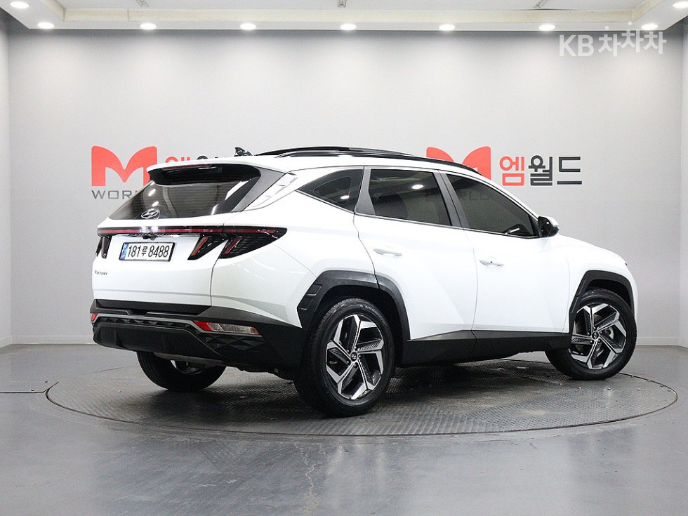 Hyundai Premium — фото 3