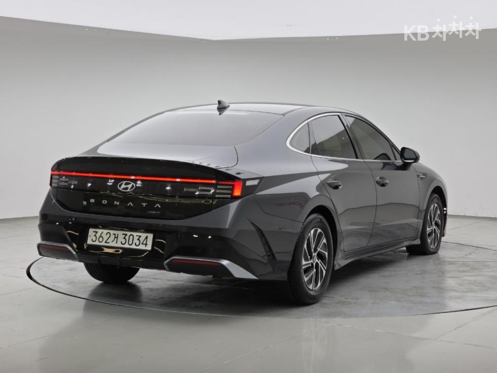 Hyundai Sonata Premium — фото 3