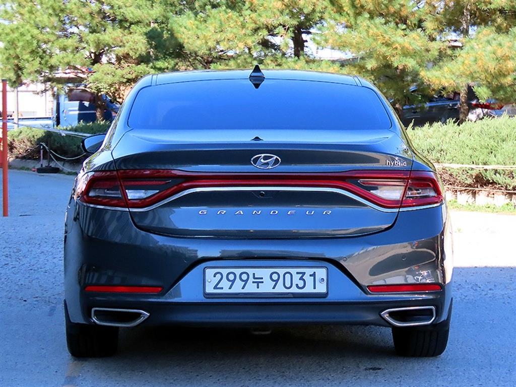 Hyundai Grandeur Special — фото 4