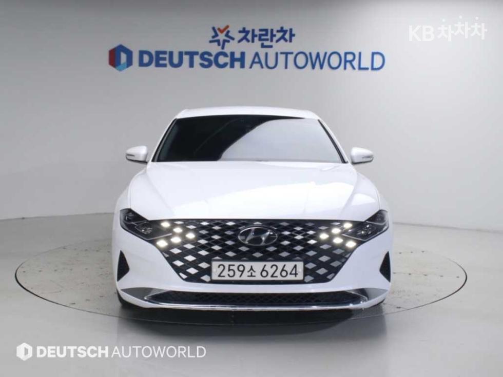 Hyundai Grandeur Premium Choice — фото 3