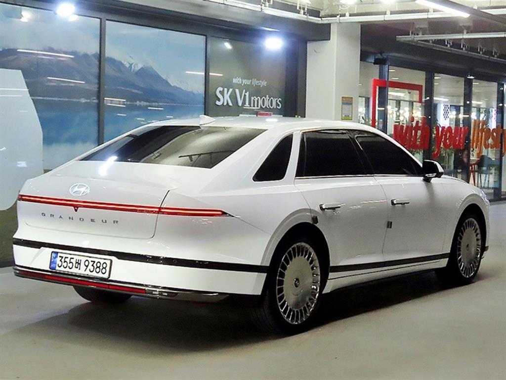 Hyundai Grandeur CALLIGRAPHY — фото 4