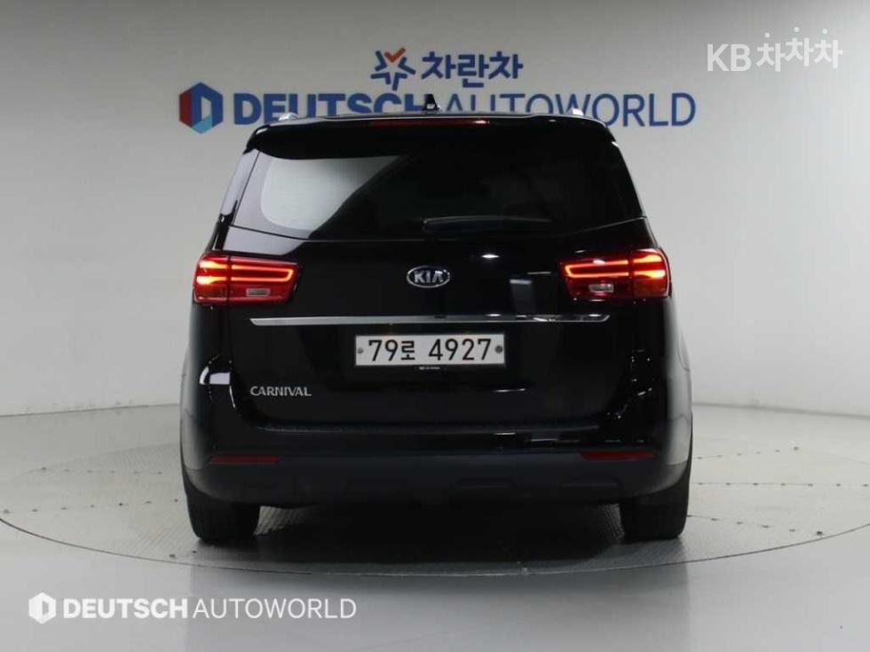 Kia Carnival PRESTIGE — фото 4