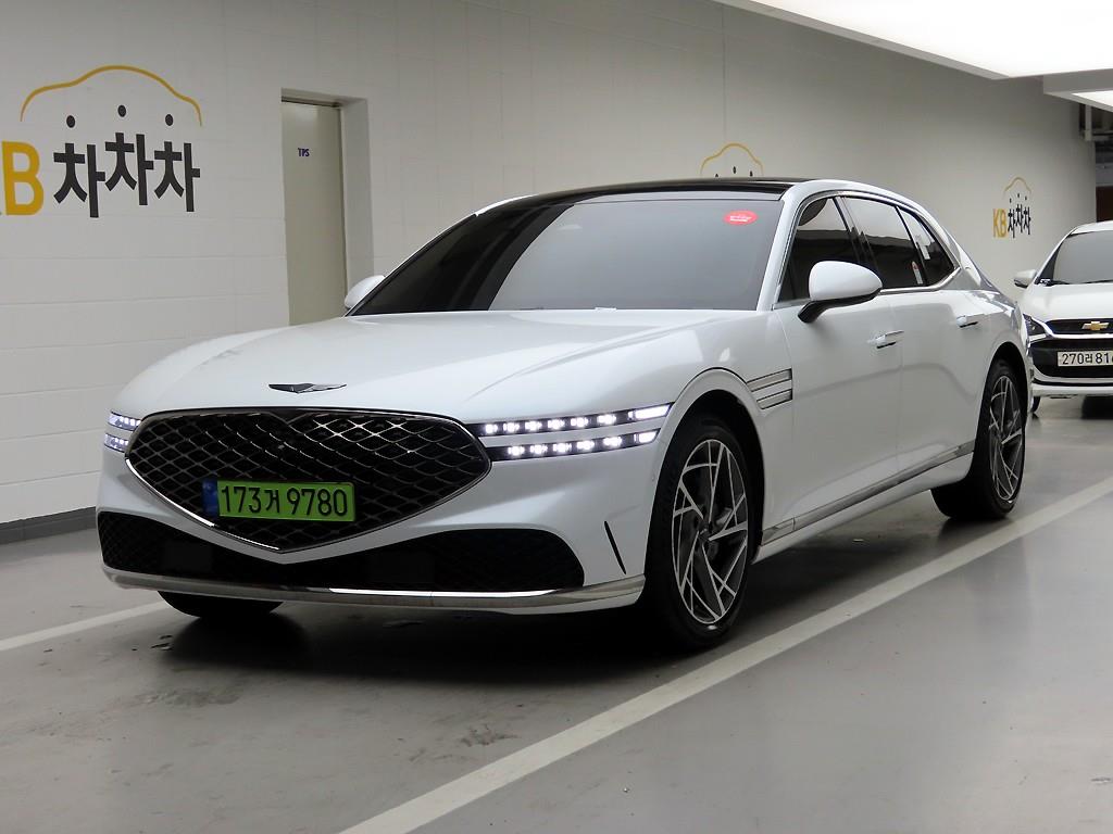 Genesis G90 BASE MODEL — фото 1