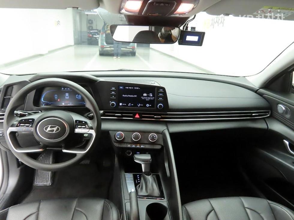 Hyundai Elantra — miniaturë 6