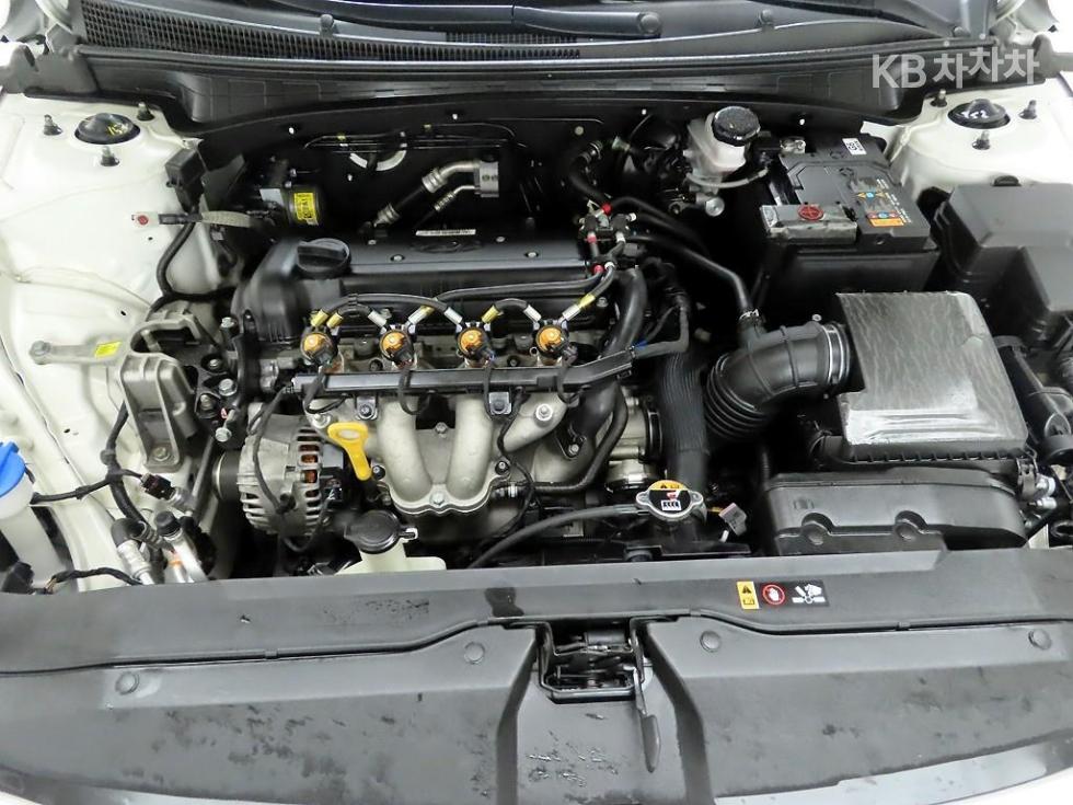 Hyundai Elantra — miniaturë 20