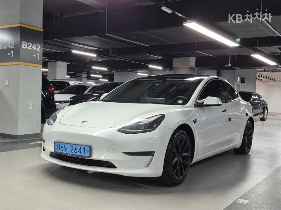 테슬라 모델 3 2022년식 테슬라 Model 3 Highland RWD