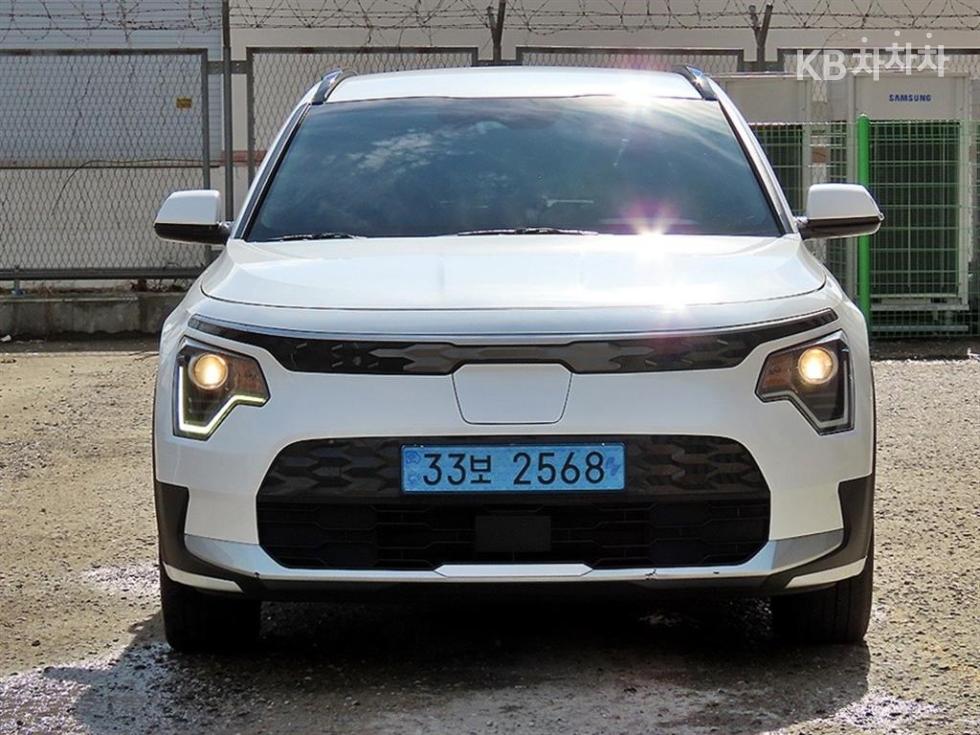 기아 디 2022년식 기아 디 올 뉴 니로 EV 에어 기본형