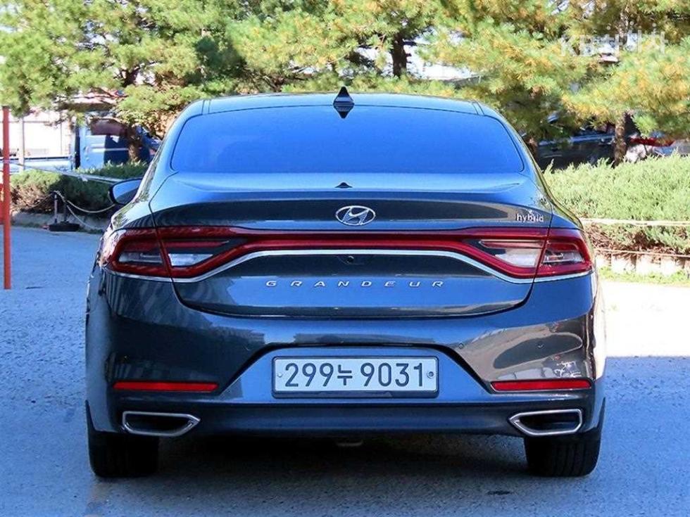 Hyundai Grandeur Special — фото 4