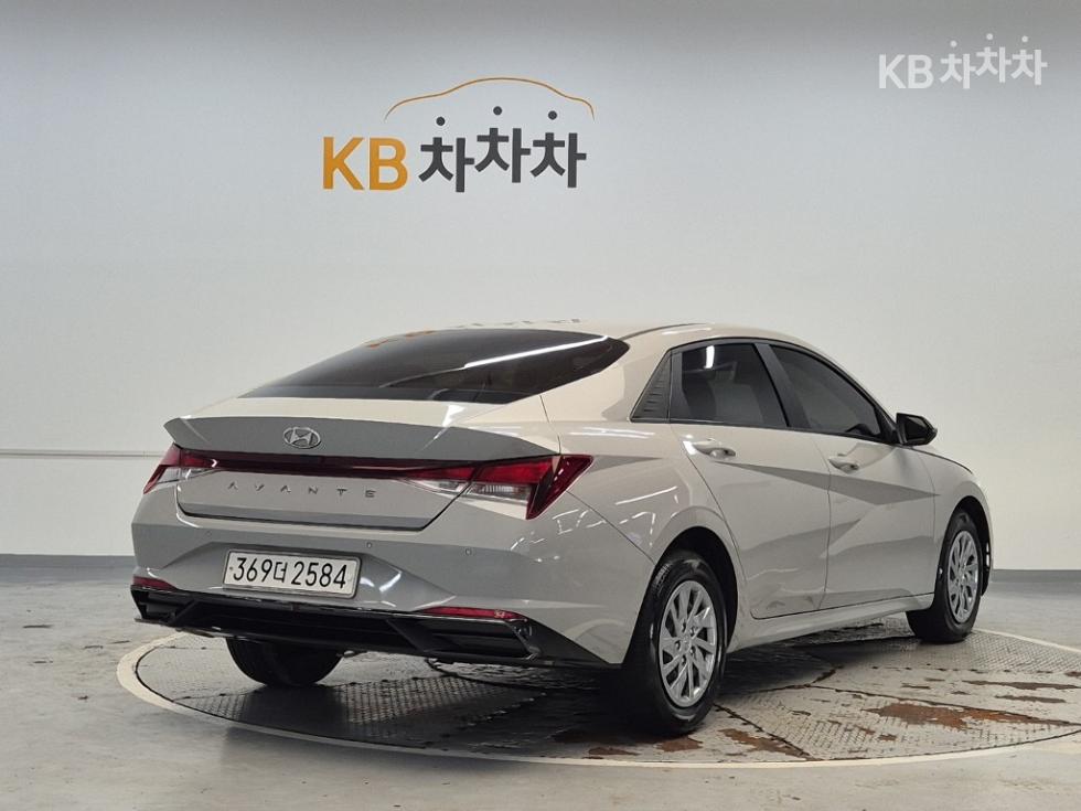 Hyundai Avante Smart — фото 3