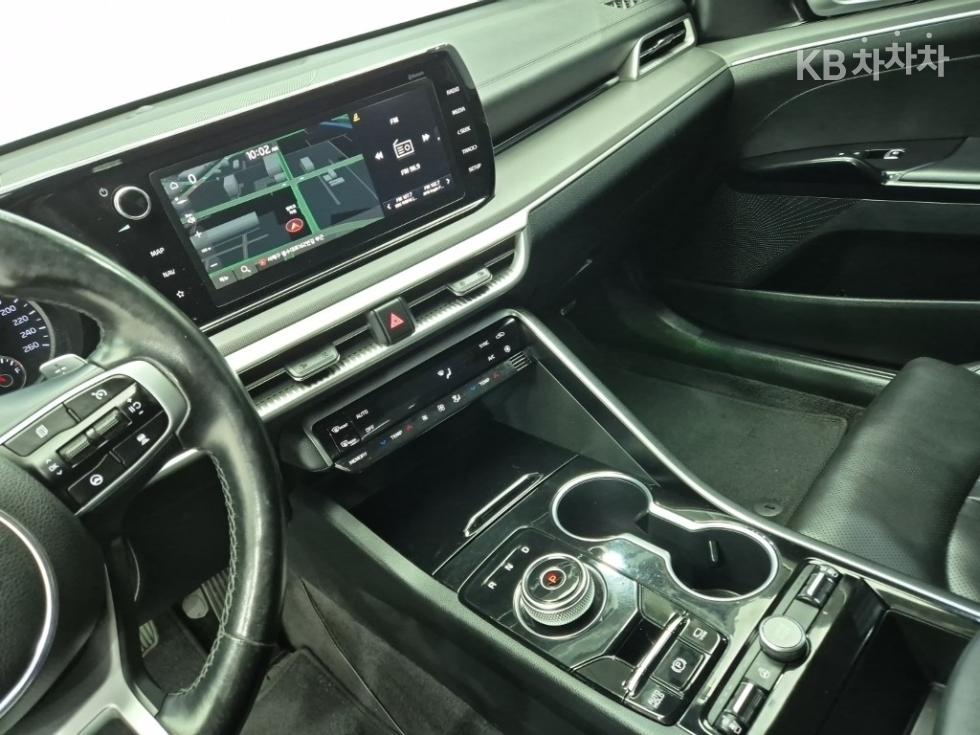 Kia K5 — miniaturë 10