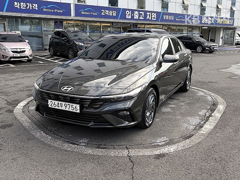 Hyundai Avante — фото 2