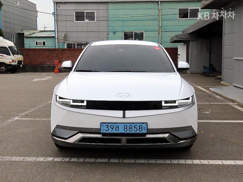 Hyundai IONIQ 5 PRESTIGE — фото 2