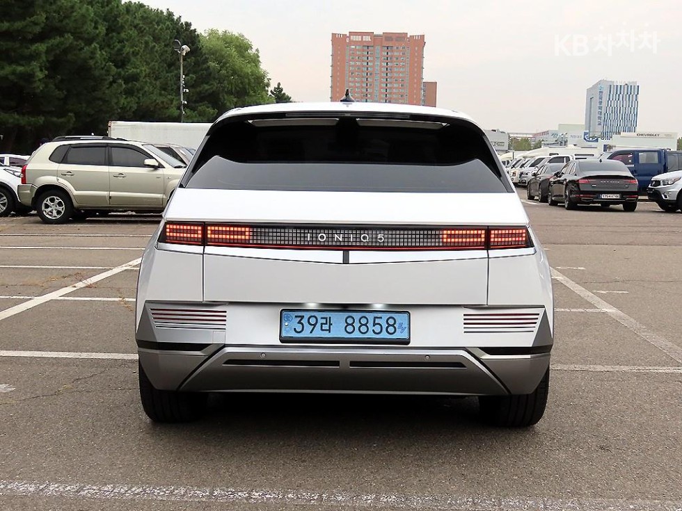 Hyundai IONIQ 5 PRESTIGE — фото 3