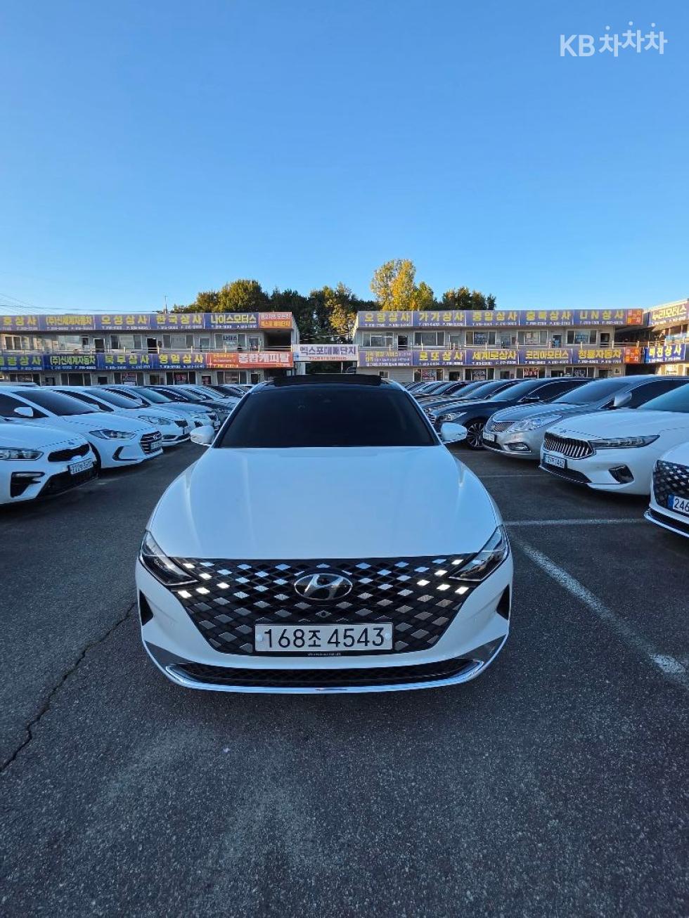 Hyundai Grandeur Premium Choice — фото 2