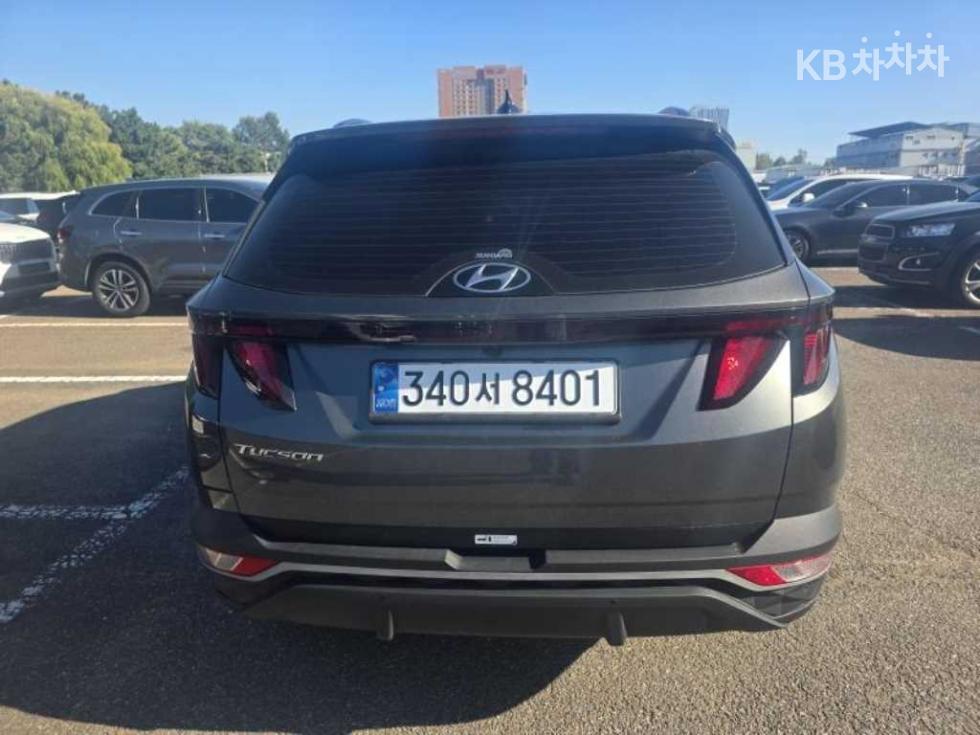 Hyundai Premium — фото 4