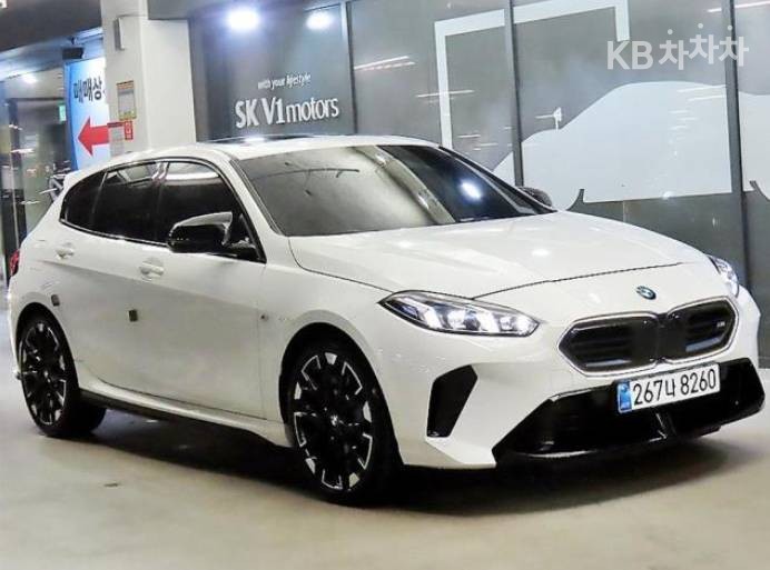 BMW 1 Series BASE MODEL — фото 2