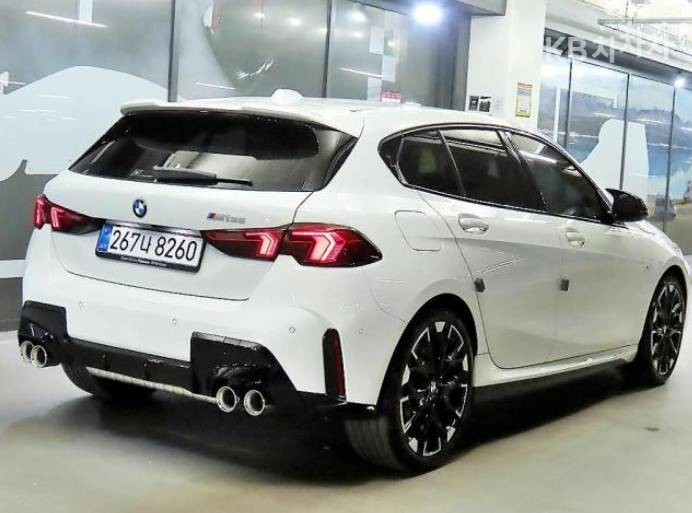 BMW 1 Series BASE MODEL — фото 4