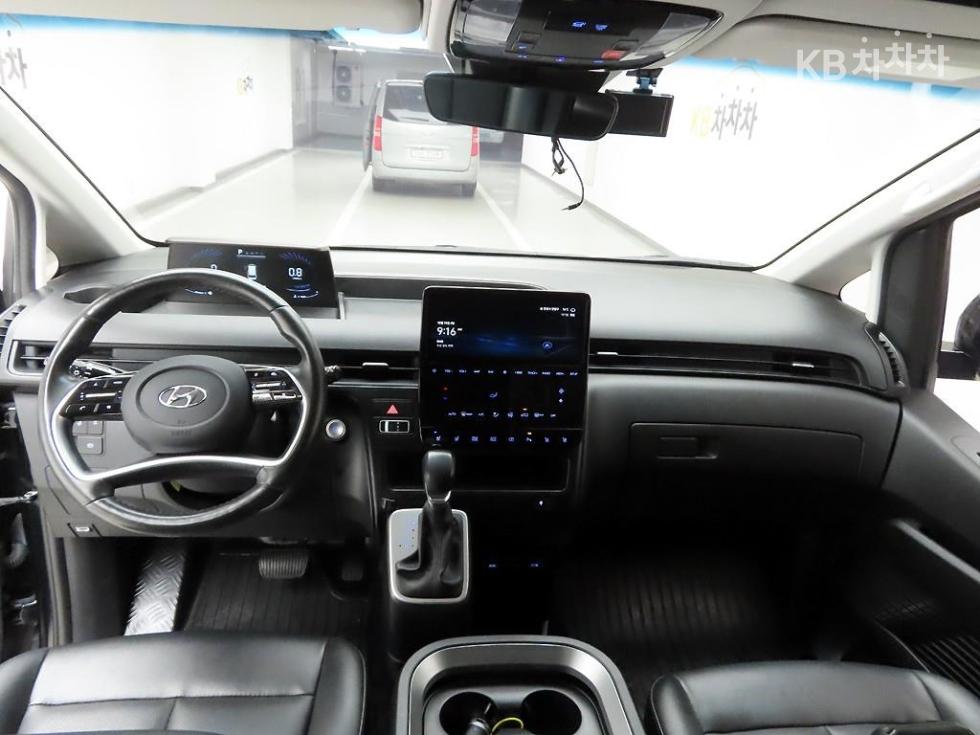 Hyundai Staria — miniaturë 6