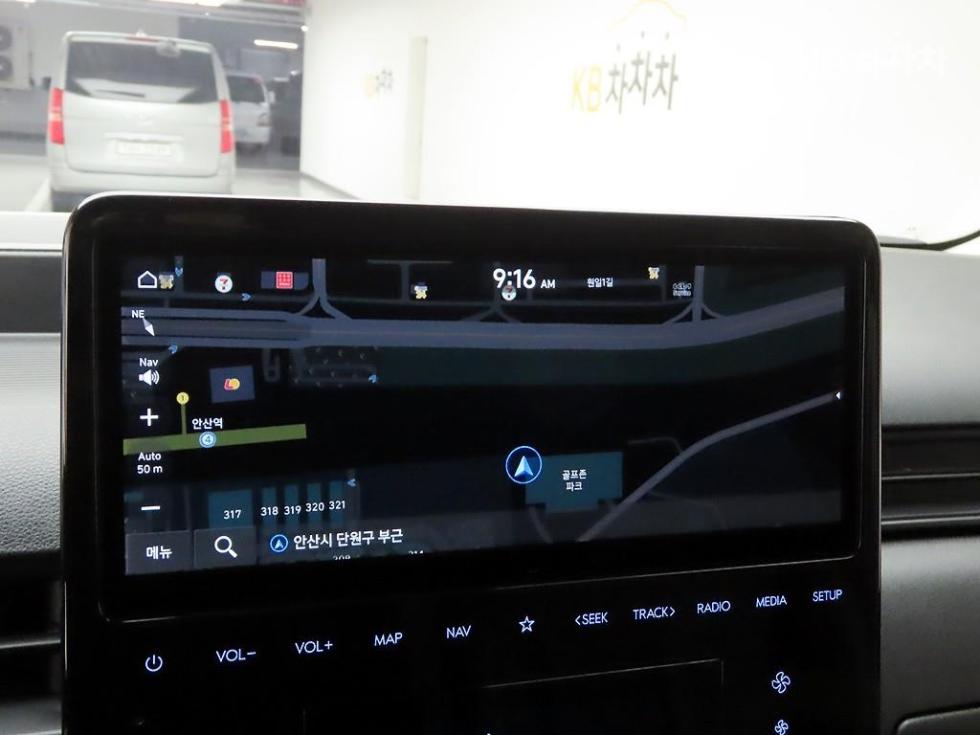 Hyundai Staria — miniaturë 8