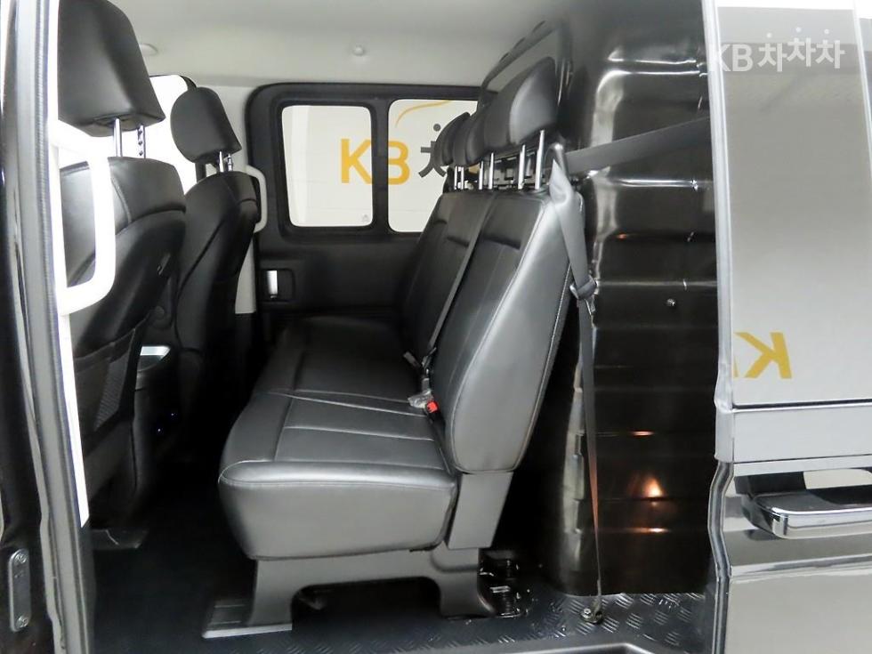 Hyundai Staria — miniaturë 13