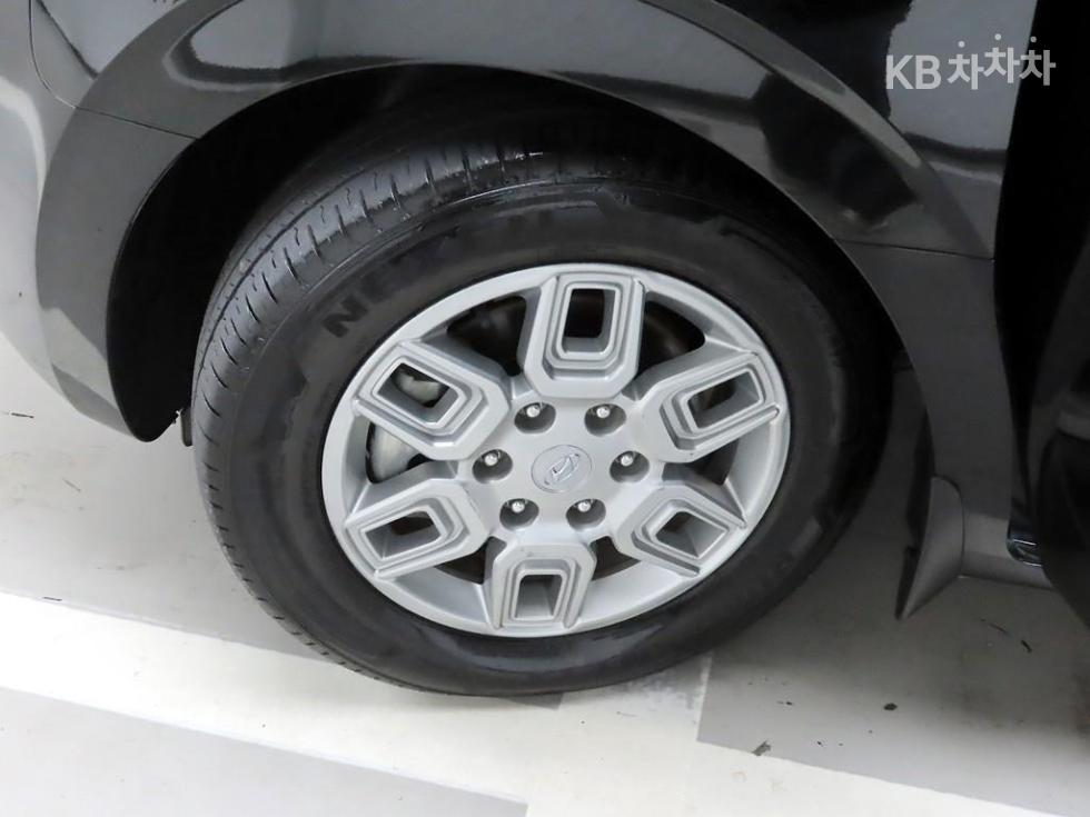 Hyundai Staria — miniaturë 19
