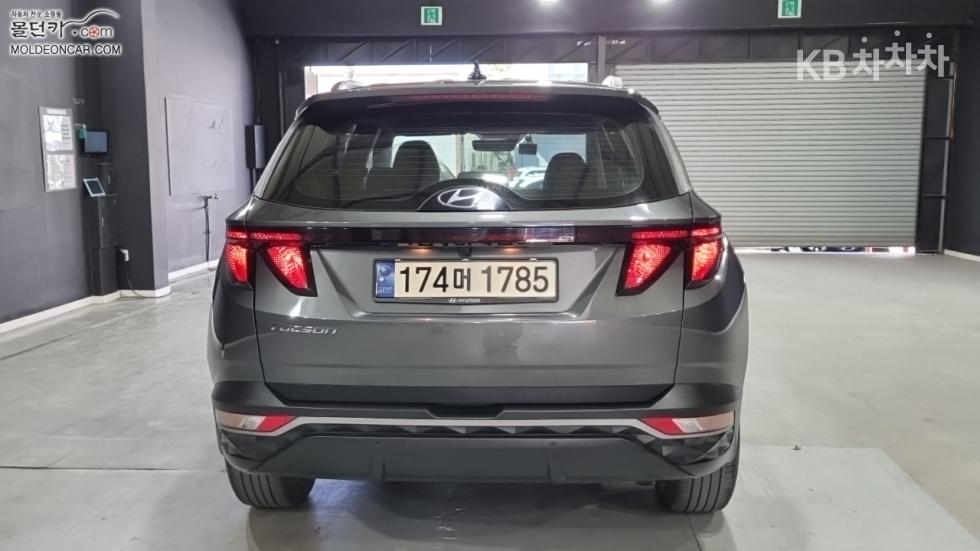 Hyundai Premium — фото 4
