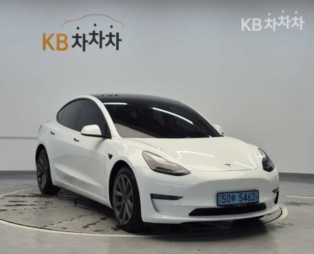 Tesla Model 3 — фото 4