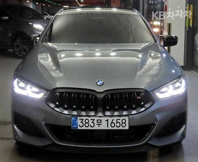 BMW 8 Series M Performance — фото 1