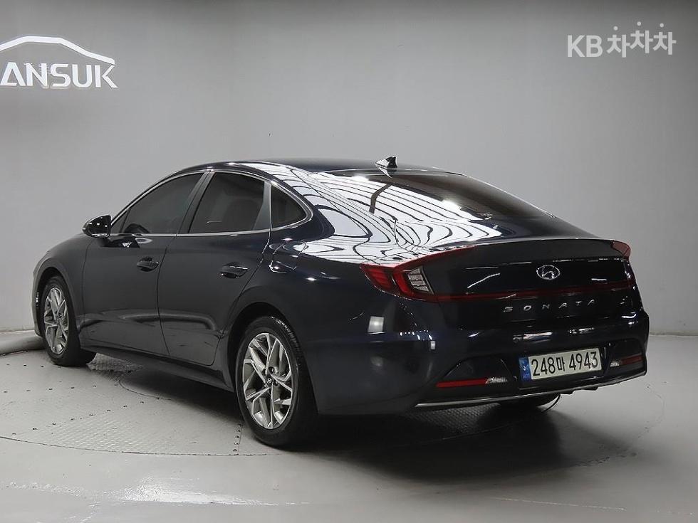 Hyundai Sonata Premium Family — фото 3
