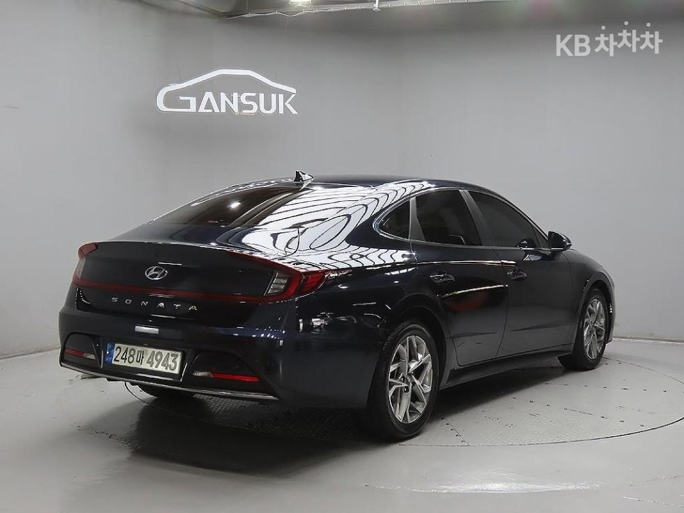 Hyundai Sonata Premium Family — фото 4