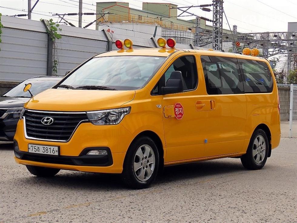 Hyundai Starex — фото 2
