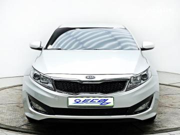 Kia K5 2.0 lpi  deluxe — foto 1
