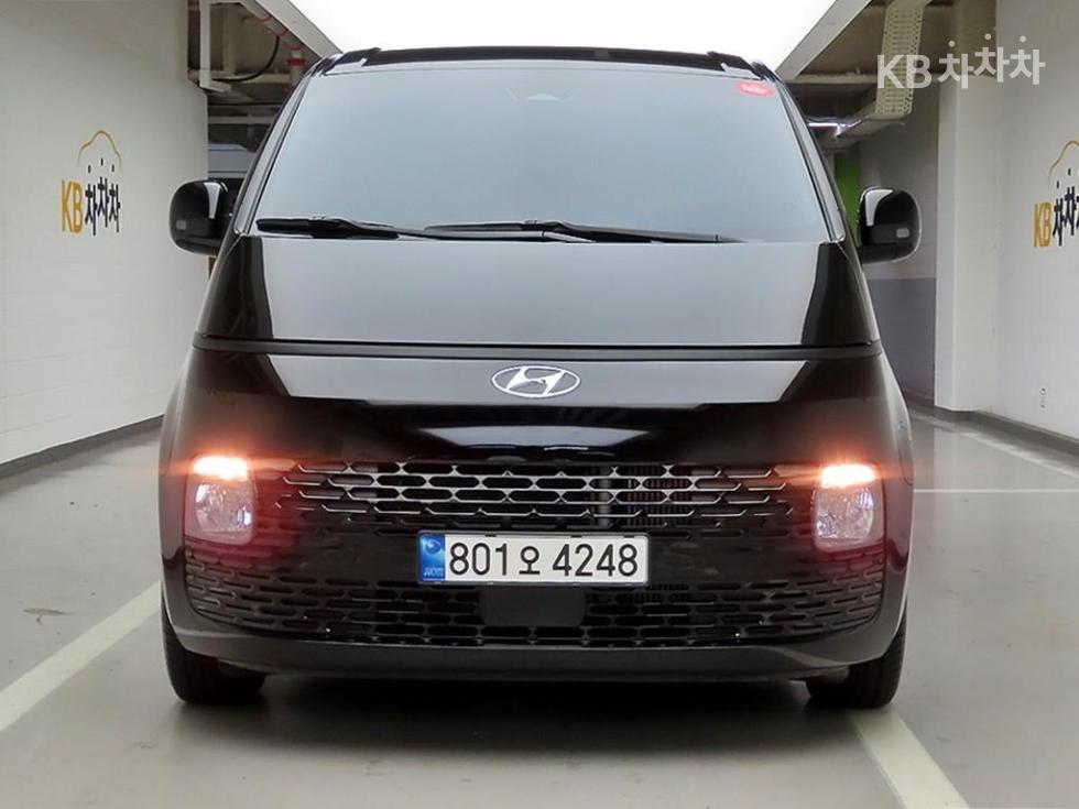Hyundai Staria — фото 1