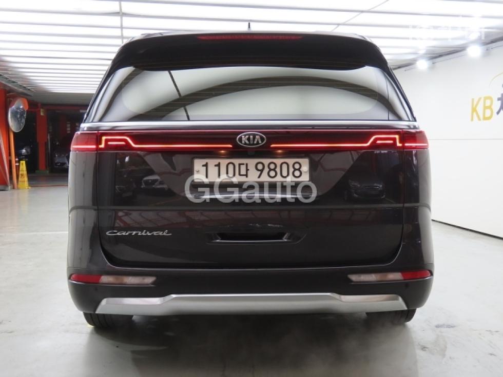 Kia Carnival SIGNATURE — фото 3