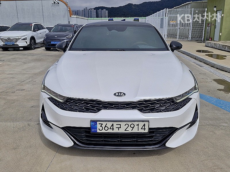 Kia K5 PRESTIGE — фото 1