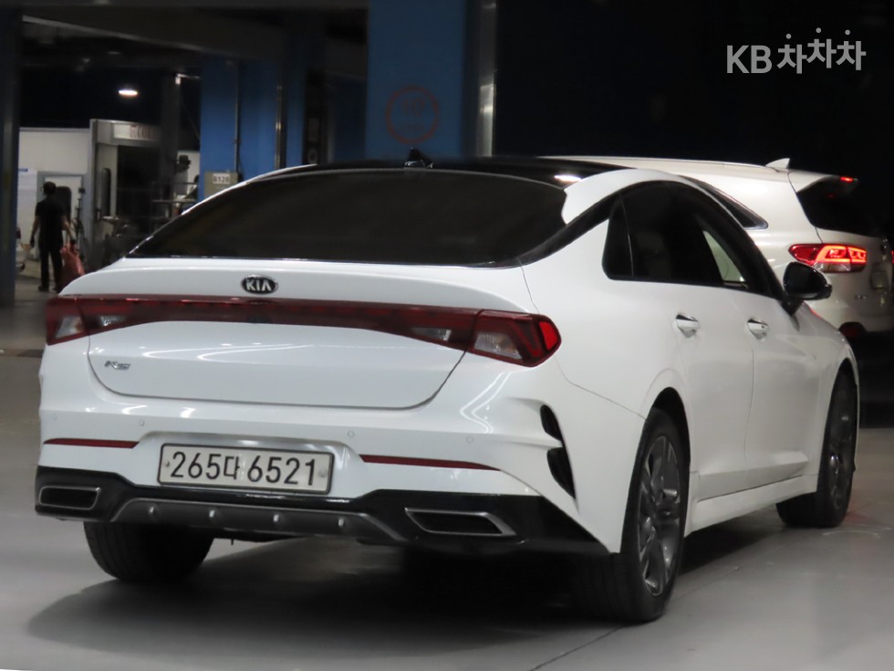 Kia K5 SIGNATURE — фото 4