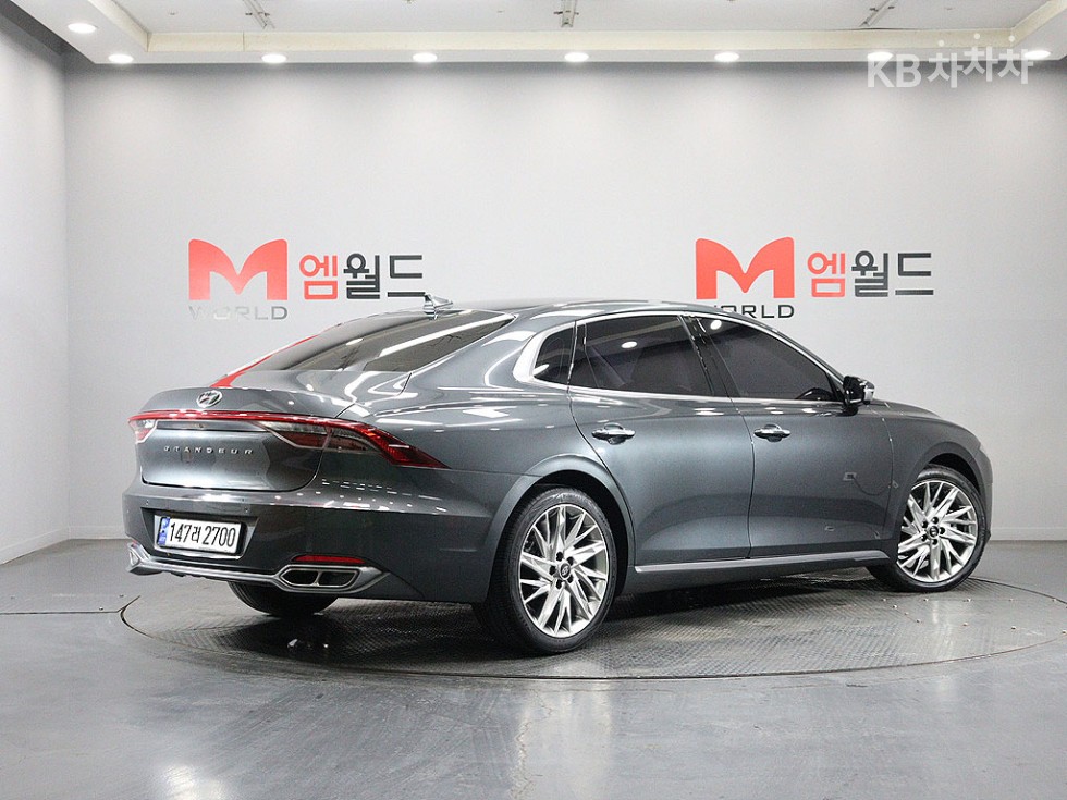 Hyundai Grandeur CALLIGRAPHY — фото 4