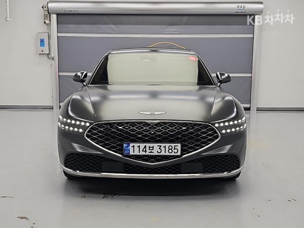 Genesis G90 BASE MODEL — фото 2