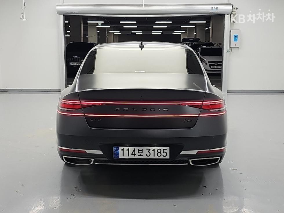 Genesis G90 BASE MODEL — фото 3