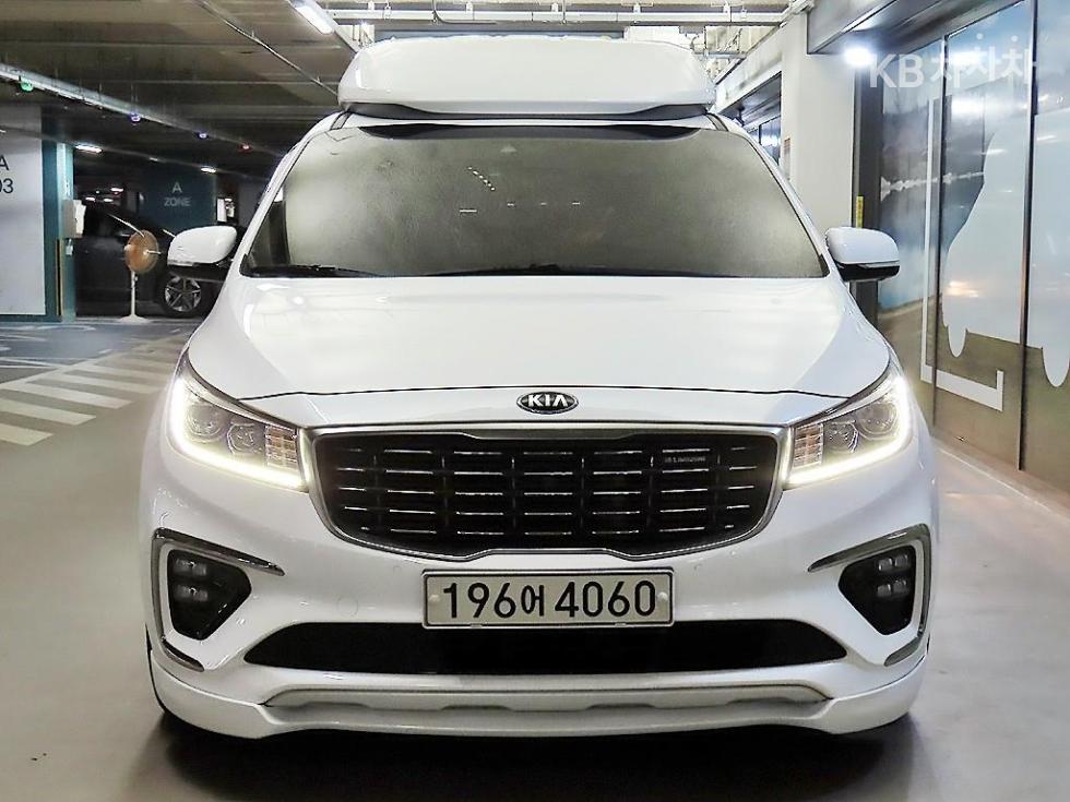 Kia Carnival Noblesse Special — фото 2