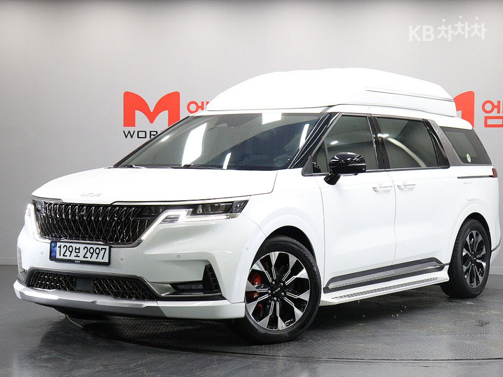 Kia Carnival SIGNATURE — фото 1