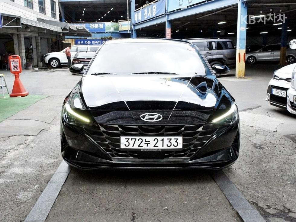 Hyundai Avante — фото 1